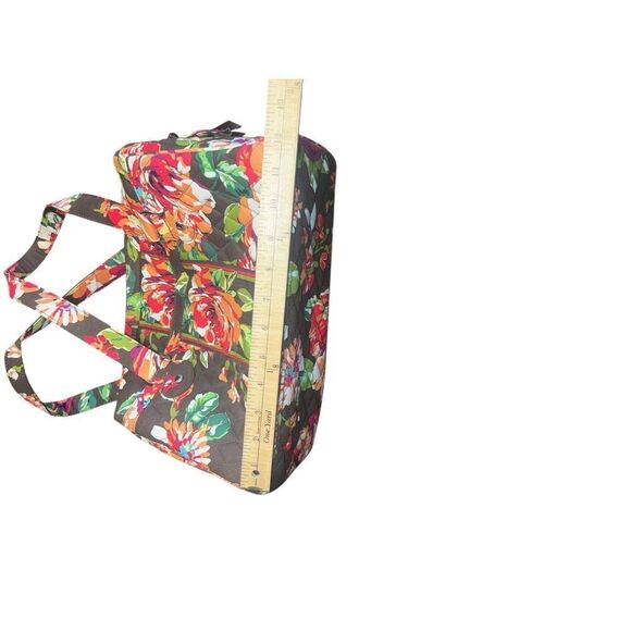 Vera Bradley Caroline Shoulder Bag in Retired English Rose quilted vacation - Picture 7 of 8